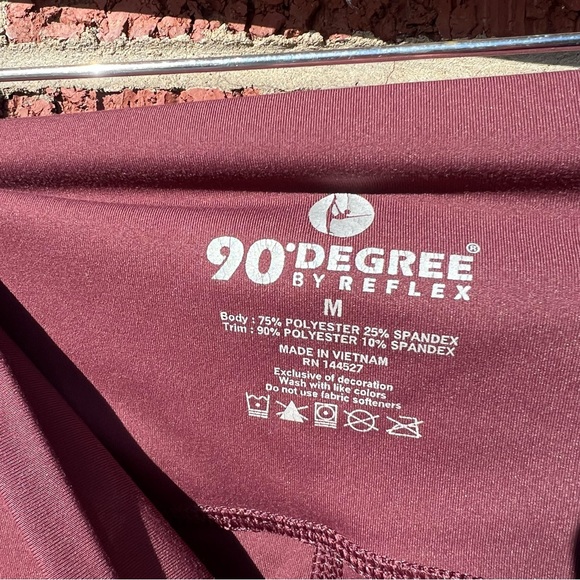 90 Degree by Reflex Burgundy Pocket High Waisted Capri Leggings - Picture 3 of 3